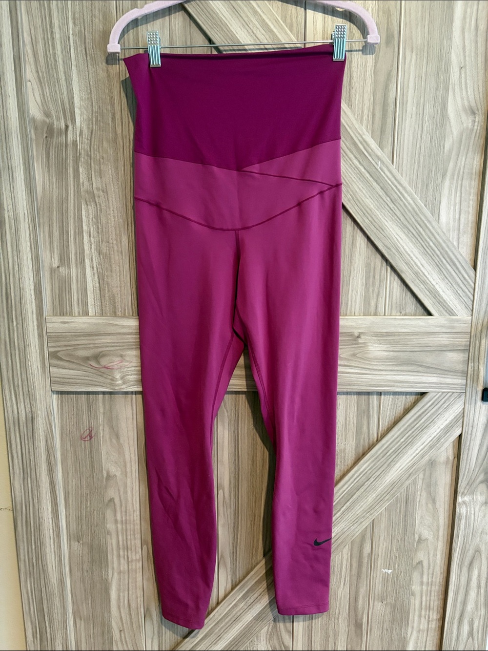 Nike Maternity Magenta High-Rise Performance Leggings